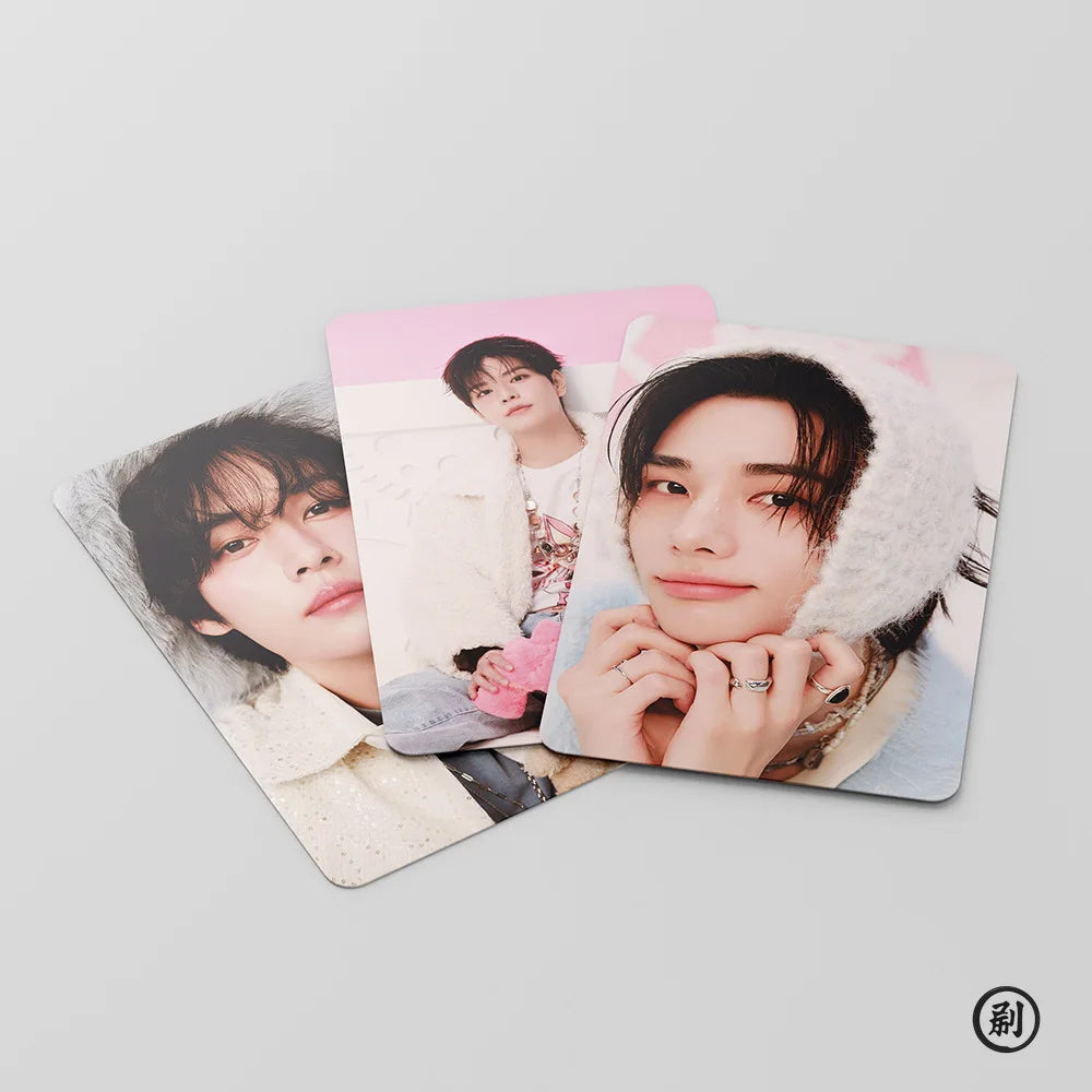 Stray Kids 55-Piece Collectible Set – Album Postcards & Photocards for K-pop Fans